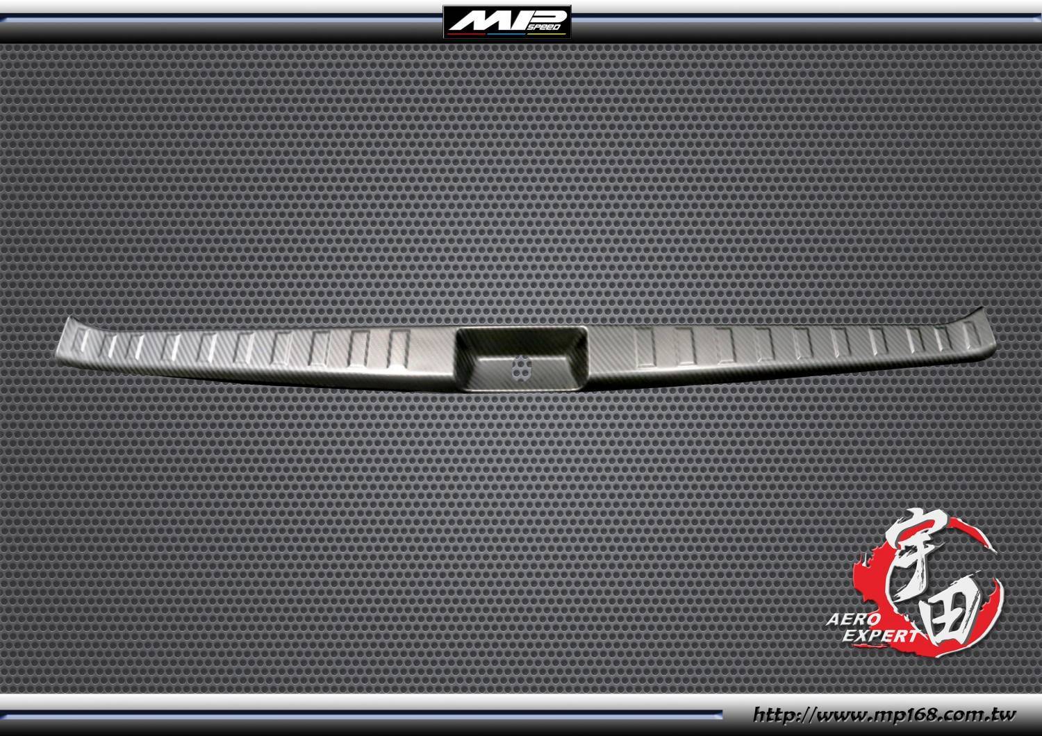 2011-2020 TOYOTA 豐田 SIENNA內護板全包 消光碳纖紋 2011-2020 TOYOTA 豐田 SIENNA內護板全包 消光碳纖紋