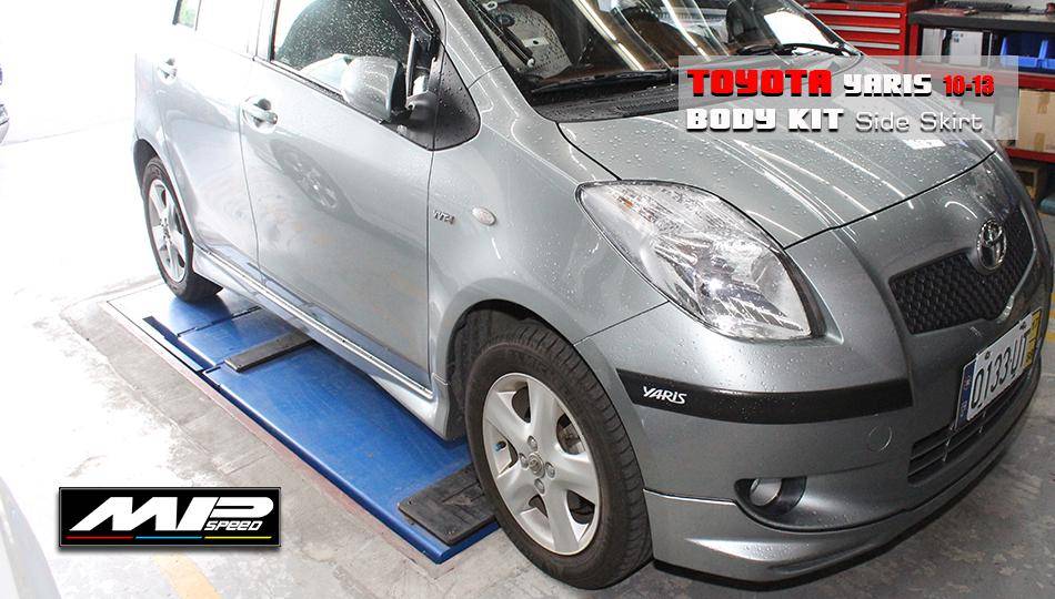 2010-2013 Toyota Yaris OEM Style Side Skirt (L+R)
