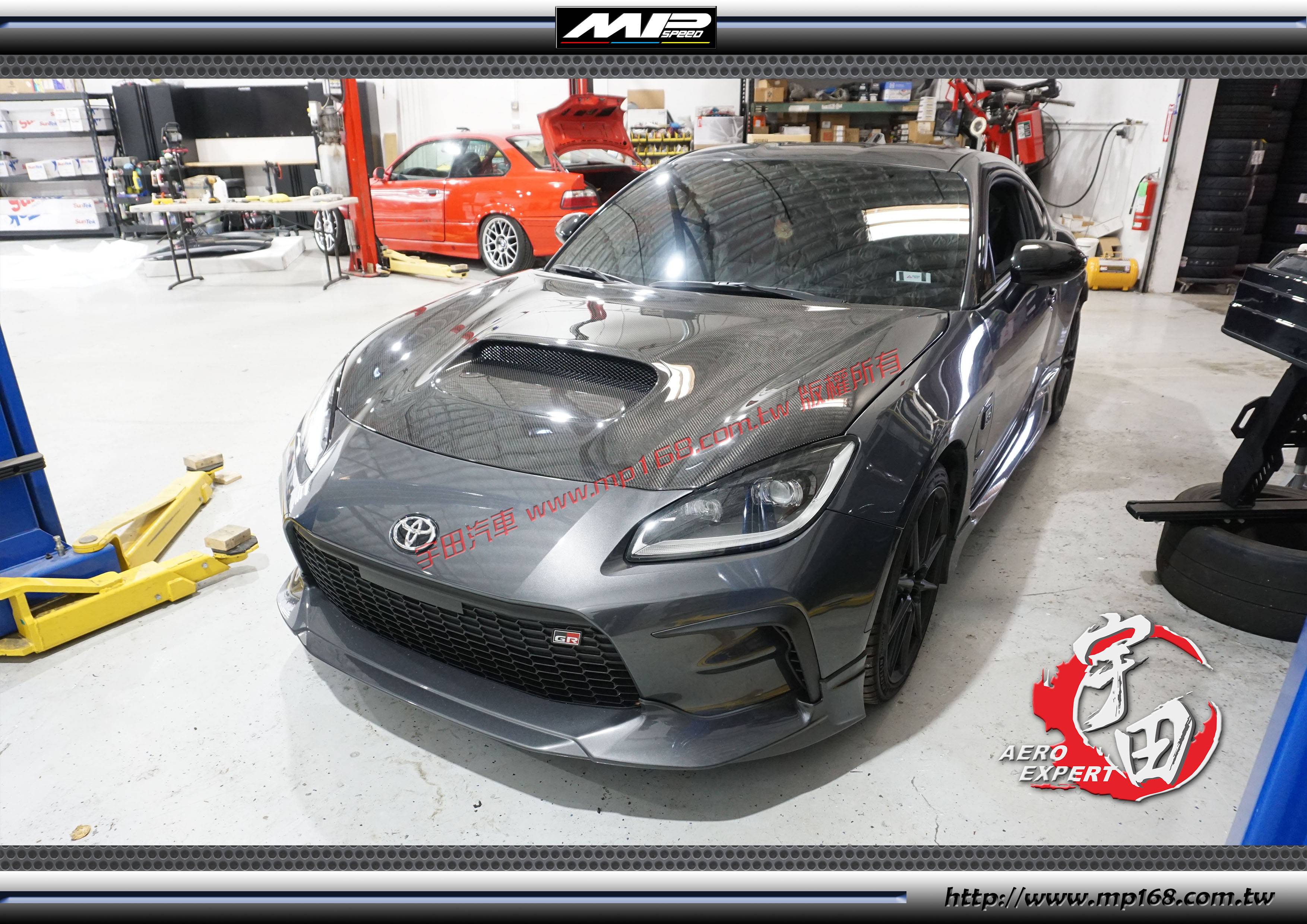2022  Subaru FRS/BRZ TOYOTA 豐田 86/SCIONST款引擎蓋 碳纖維卡夢 Carbon Fiber 2022  Subaru FRS/BRZ TOYOTA 豐田 86/SCIONST款引擎蓋 碳纖維卡夢 Carbon Fiber